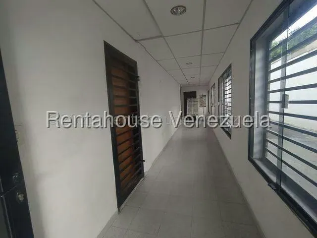 Comercial (Consultorio Medico) en Alquiler en Centro, Lara - 3