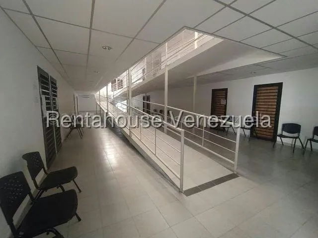 Comercial (Consultorio Medico) en Alquiler en Centro, Lara - 4