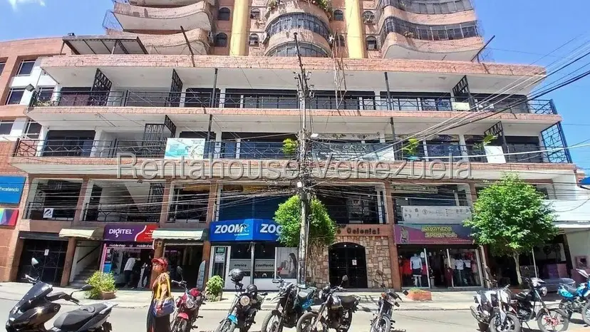 Comercial (Local Comercial) en Alquiler en Avenida Páez, Aragua