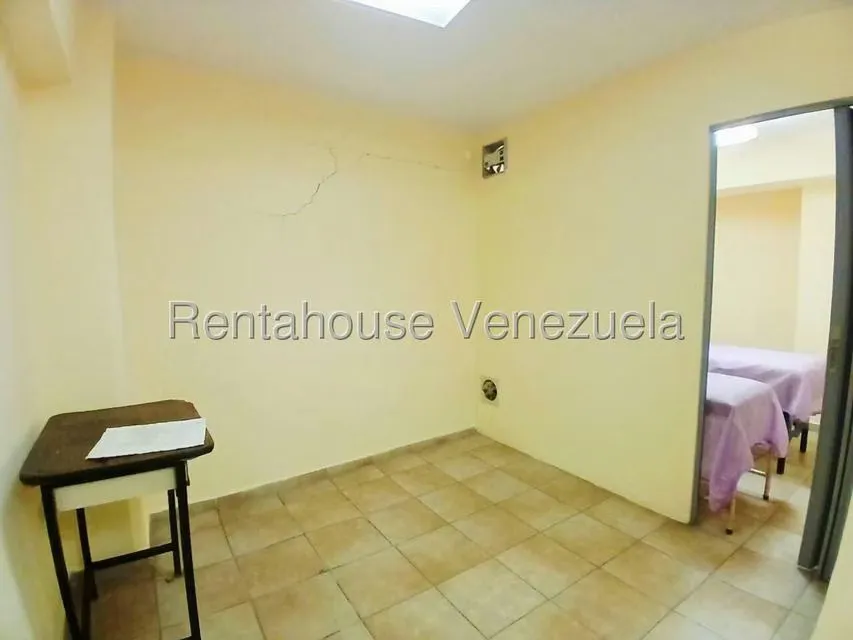 Local Comercial en Alquiler en Avenida Páez, Aragua - 14