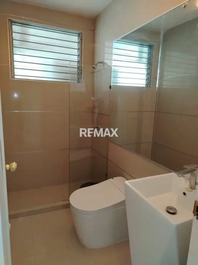Venta de casas en Colinas de Santa Rosa - 11