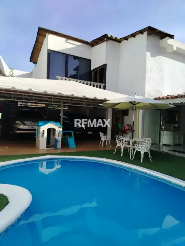 Venta de casas en Colinas de Santa Rosa - 17