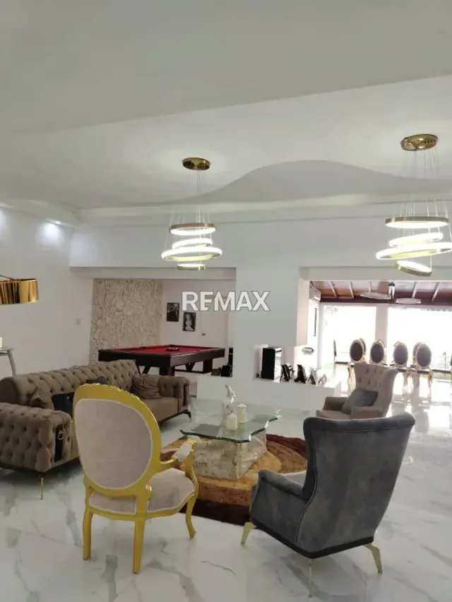 Venta de casas en Colinas de Santa Rosa - 2