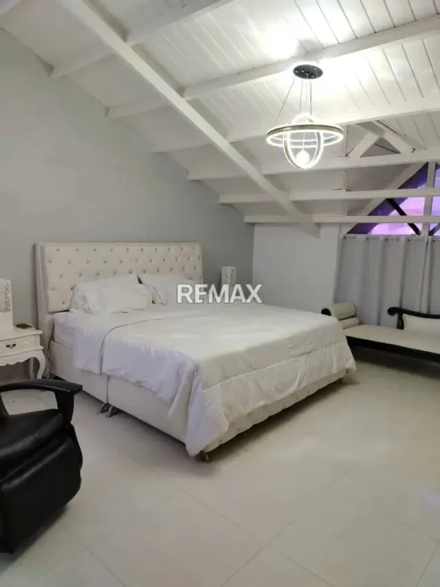 Venta de casas en Colinas de Santa Rosa - 8