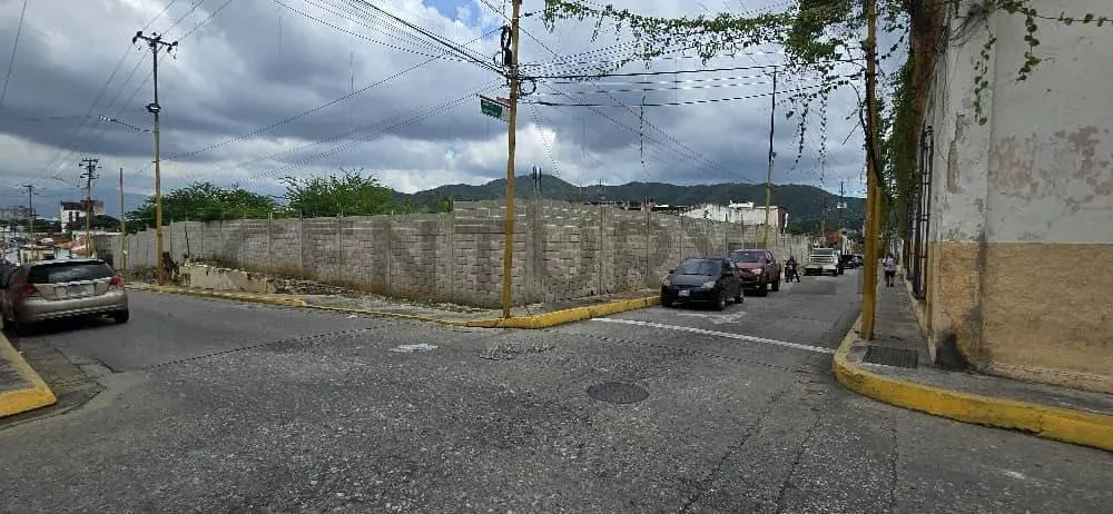 Terreno con Proyecto de Inversión en el Centro de Valencia - 3