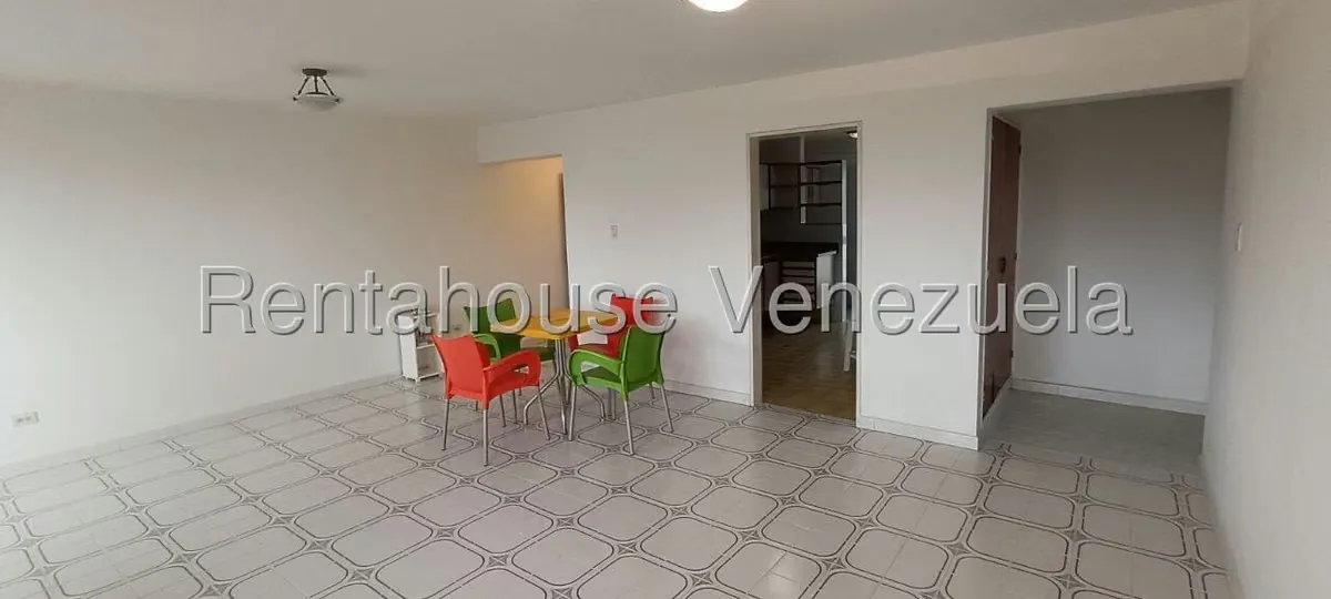 Apartamento (1 Nivel) en Venta en El Paraiso, Distrito Metropolitano - 4