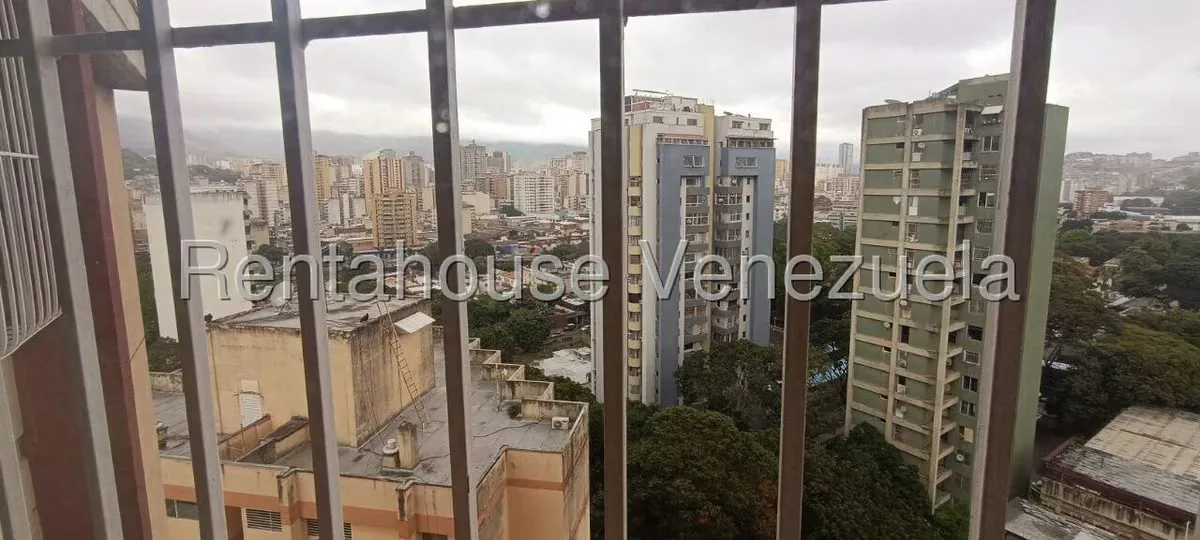 Apartamento (1 Nivel) en Venta en El Paraiso, Distrito Metropolitano - 7