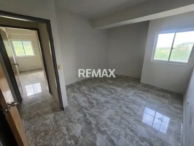 Venta Apartamento en Res. La Pedregosa - 12