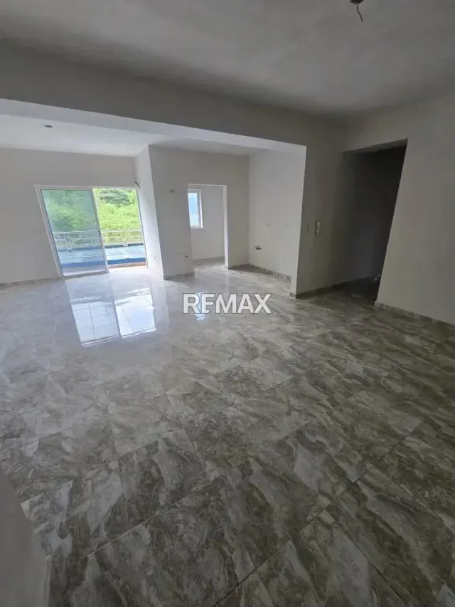Venta Apartamento en Res. La Pedregosa - 5