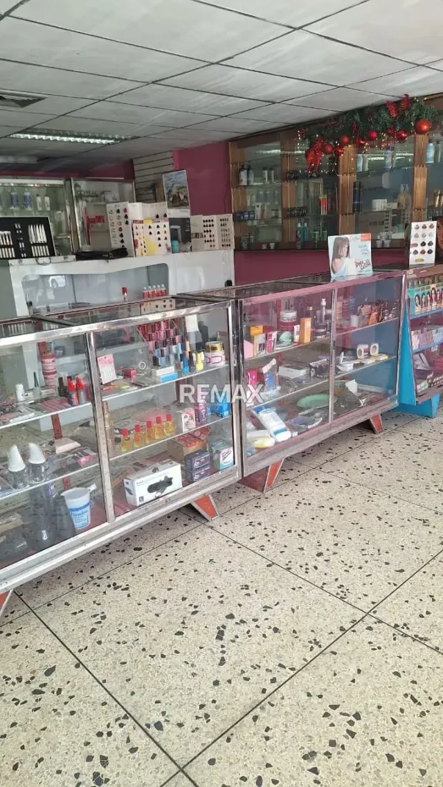 Local en venta CC Eriana - 10