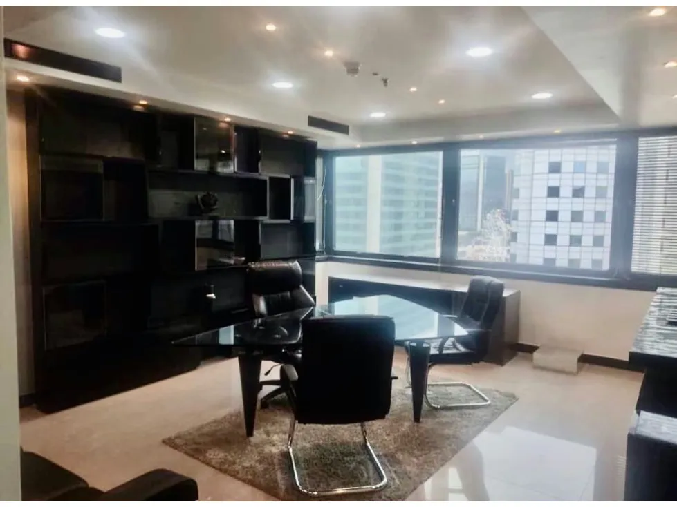 Se Vende Oficina 548m2 El Rosal 0701 - 23