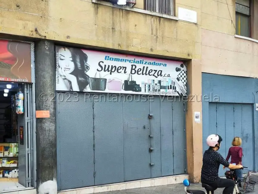 Local Comercial en Venta en Parroquia Catedral, Distrito Metropolitano - 2
