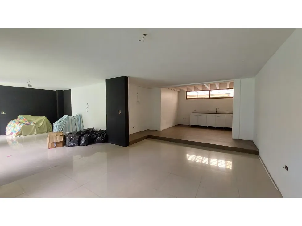 Vendo Casa en calle cerrada 1015m2Terreno Prados del Este 3165 - 16