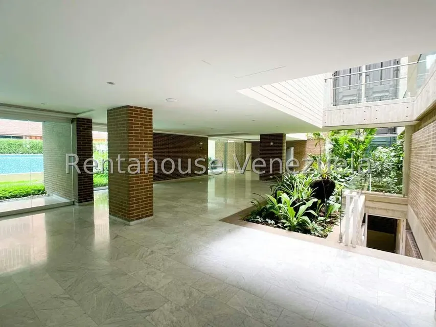 Apartamento (1 Nivel) en Alquiler en Campo Alegre, Distrito Metropolitano - 27
