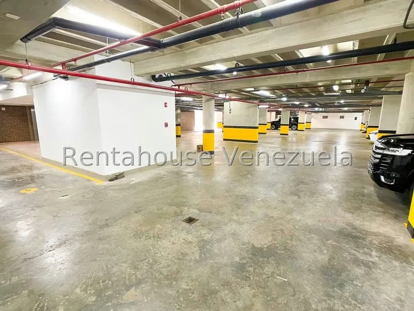 Apartamento (1 Nivel) en Alquiler en Campo Alegre, Distrito Metropolitano - 30