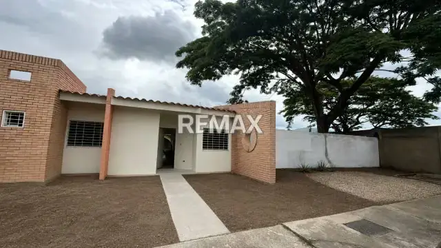 Townhouse en obra blanca