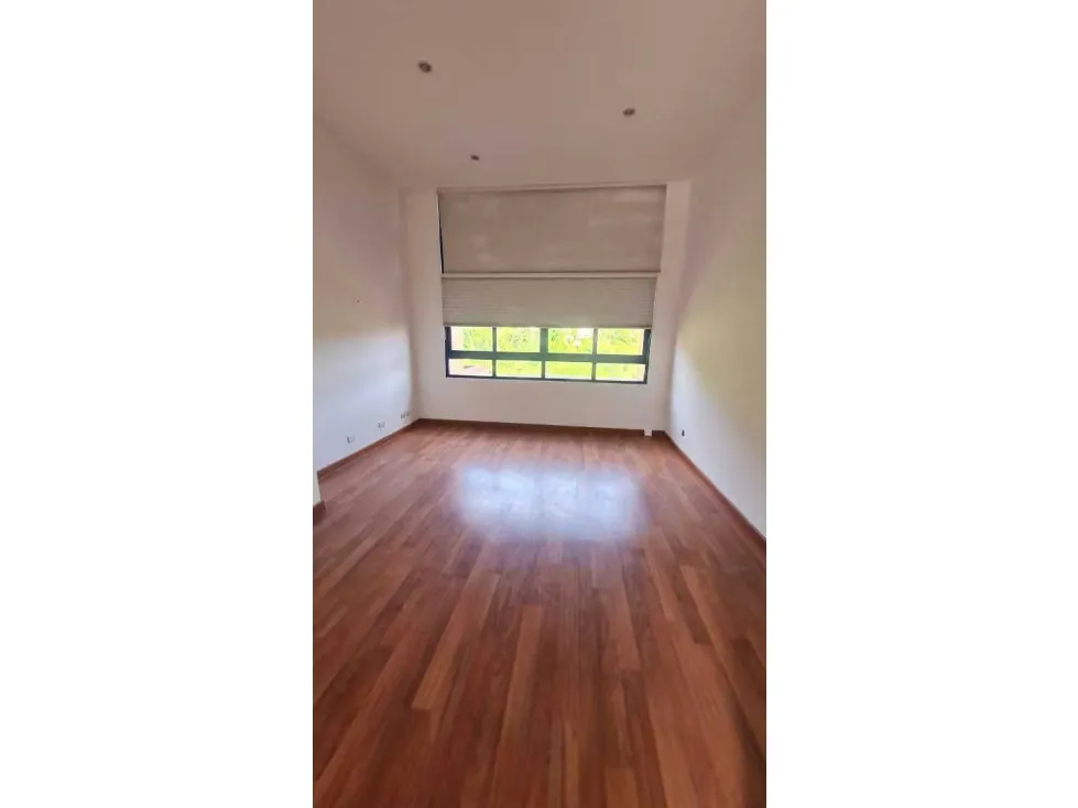 Vendo penthouse 350m2 La Lagunita 5919 - 6