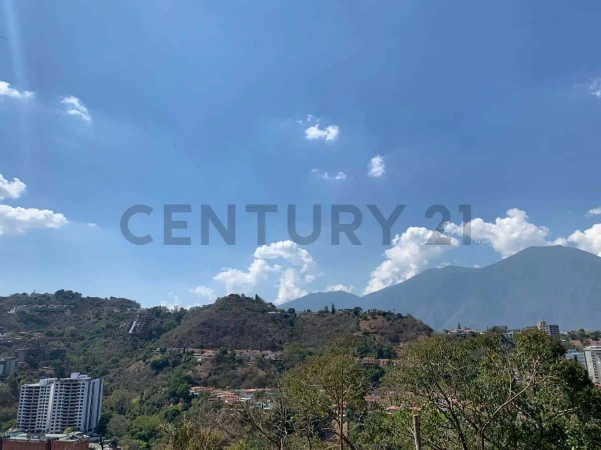Terreno de 2.053m2 en Venta en Cerro Verde - 2