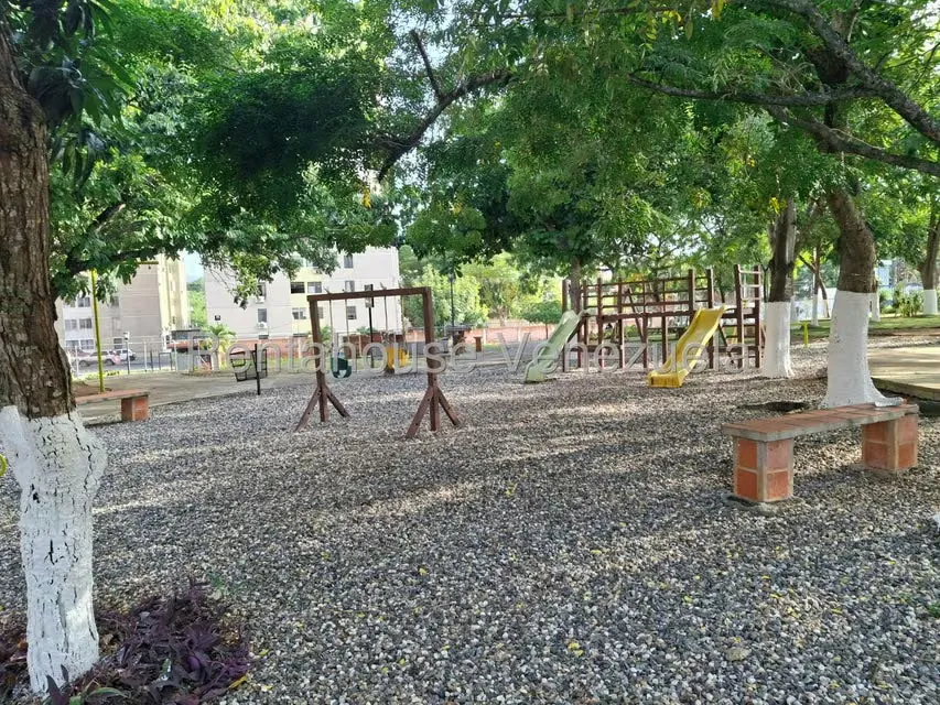 Apartamento (1 Nivel) en Venta en El Parque, Lara - 26