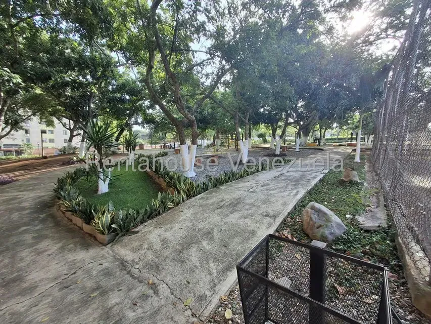 Apartamento (1 Nivel) en Venta en El Parque, Lara - 27