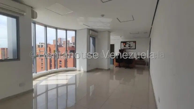 Comercial (Oficina) en Alquiler en Nueva Segovia, Lara