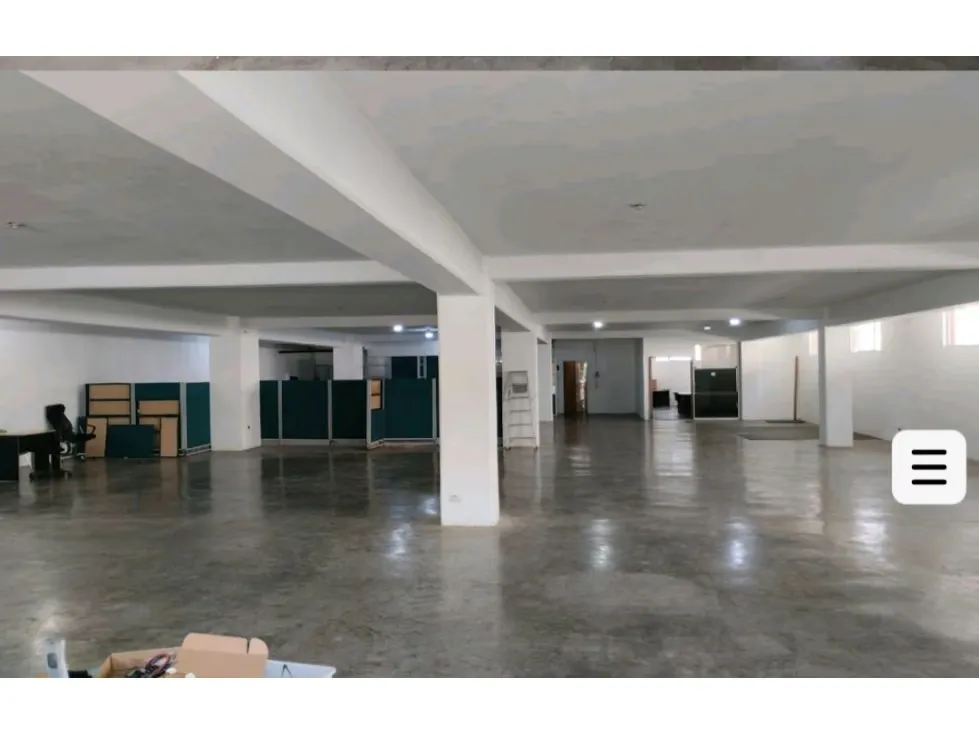 EDIFICIO EN VENTA EN LA TRINIDAD DE 872,26, 30 P/E - 3