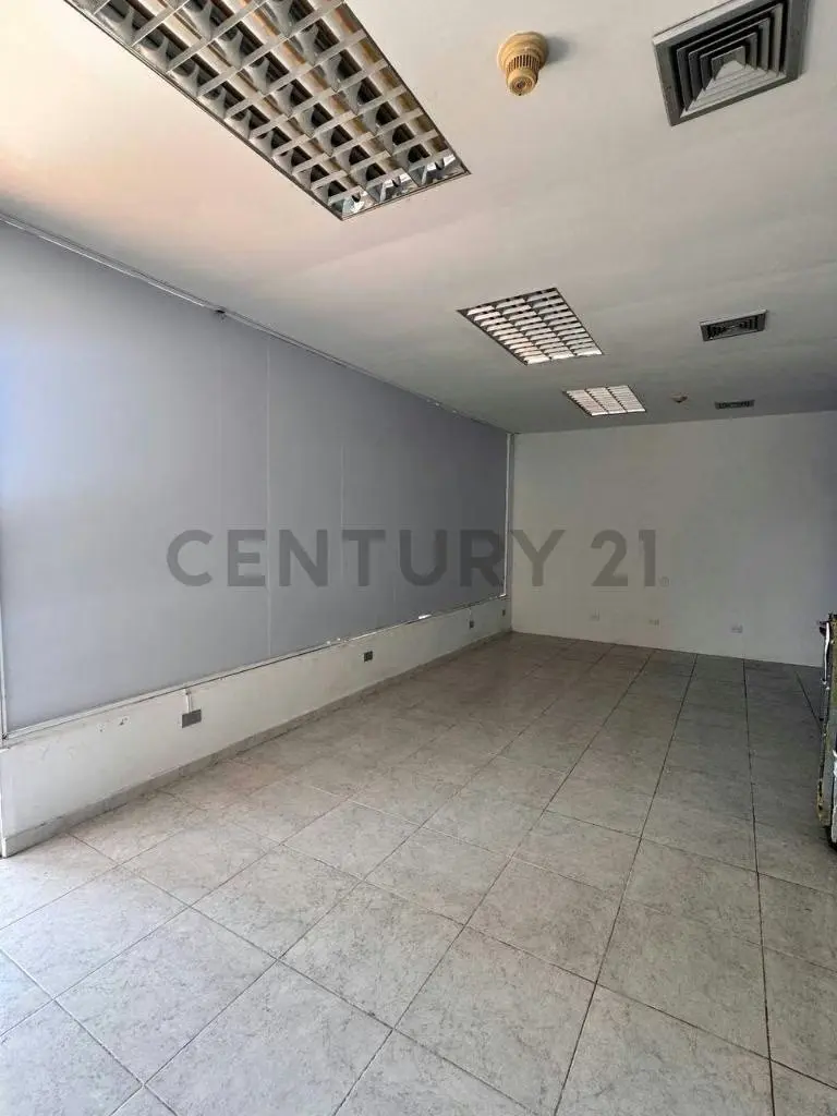 En venta local comercial en el centro comercial camino real - 5