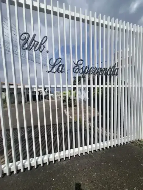 En venta Linsa parcela Urb. La Esperancita ubicada en la zona alta de la Ciudad a pocos metros del Polígono de Tiro!