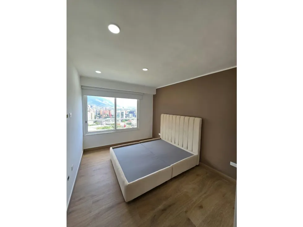 APARTAMENTO EN VENTA 124 M2- URB.CHULAVISTA - 6