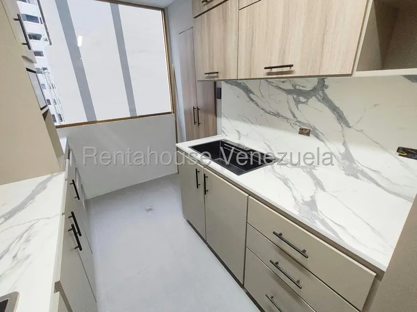 Apartamento (1 Nivel) en Alquiler en Los Dos Caminos, Distrito Metropolitano - 14
