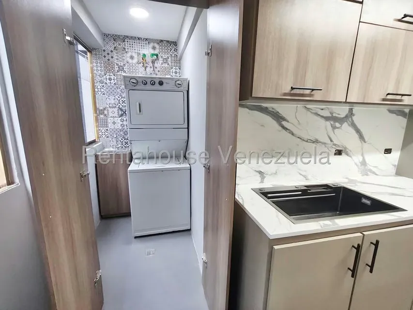 Apartamento (1 Nivel) en Alquiler en Los Dos Caminos, Distrito Metropolitano - 19