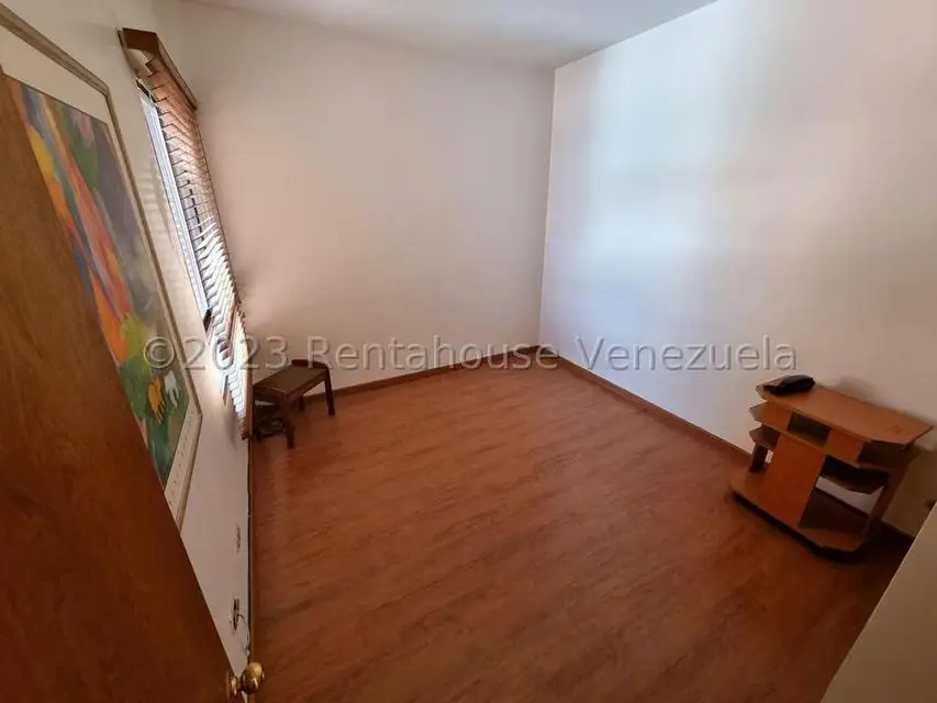Apartamento (1 Nivel) en Venta en Campo Alegre, Distrito Metropolitano - 17