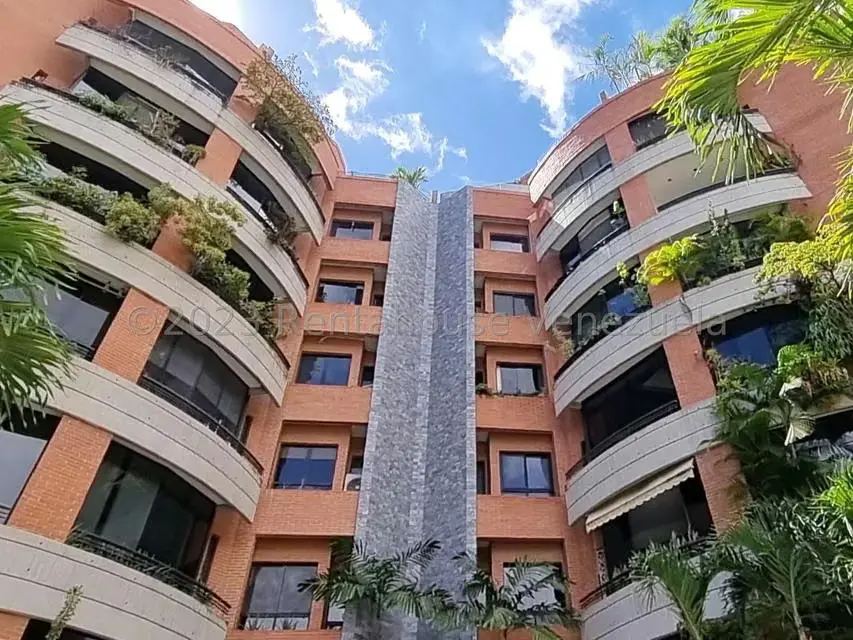Apartamento (1 Nivel) en Venta en Campo Alegre, Distrito Metropolitano - 2