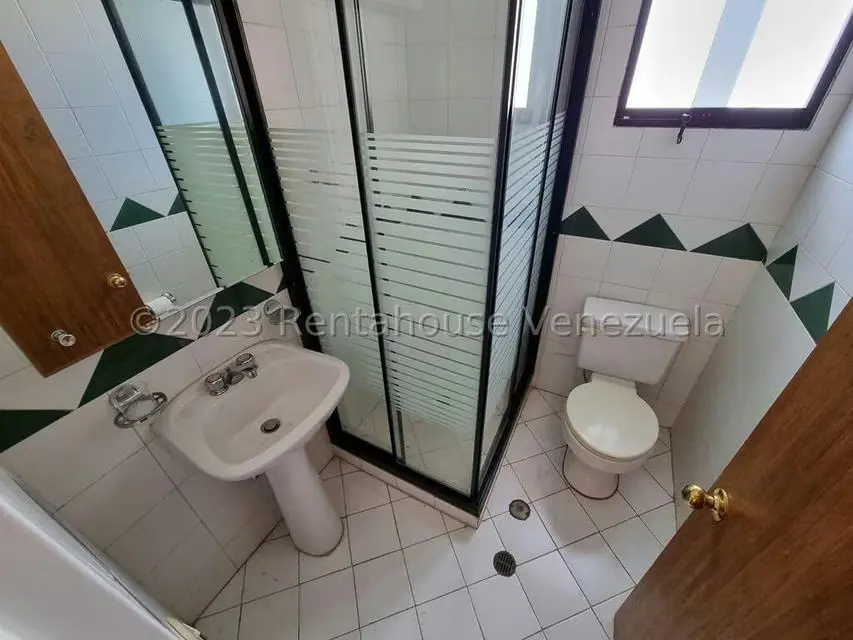 Apartamento (1 Nivel) en Venta en Campo Alegre, Distrito Metropolitano - 21