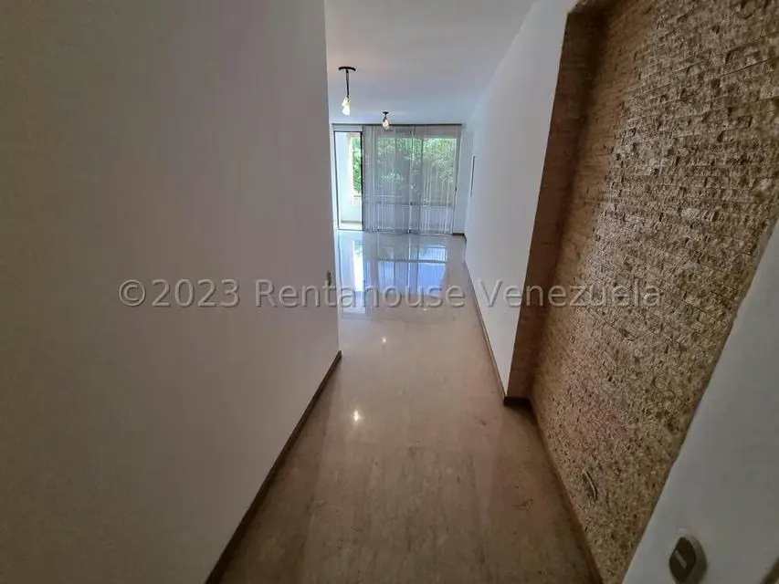 Apartamento (1 Nivel) en Venta en Campo Alegre, Distrito Metropolitano - 22