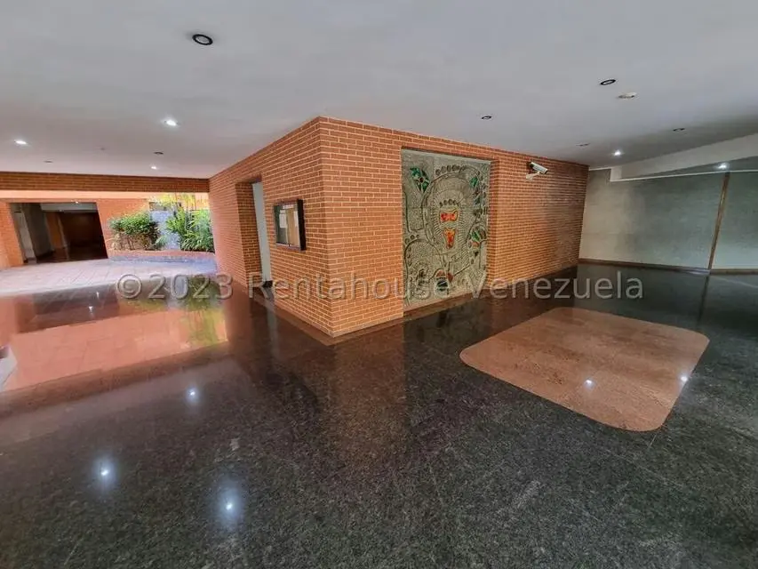 Apartamento (1 Nivel) en Venta en Campo Alegre, Distrito Metropolitano - 24