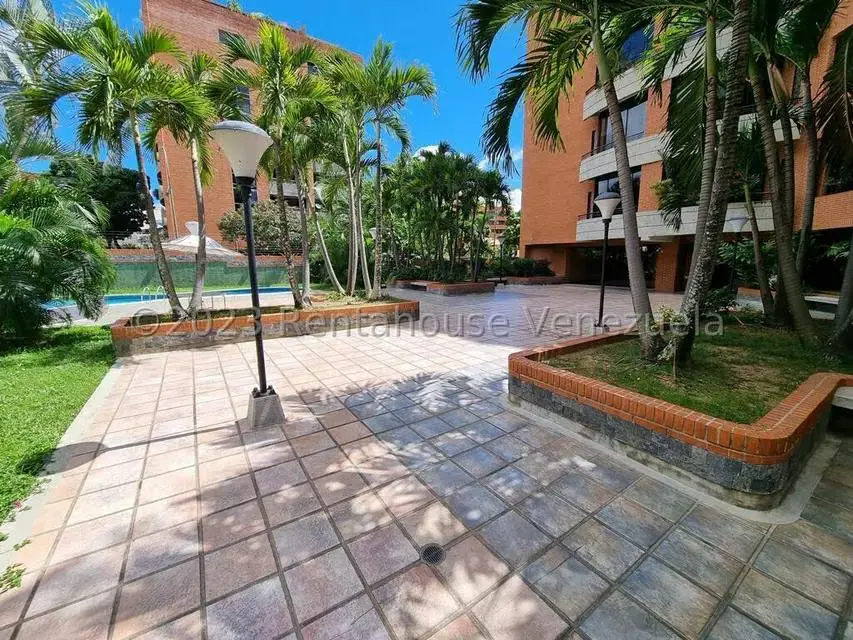 Apartamento (1 Nivel) en Venta en Campo Alegre, Distrito Metropolitano - 26