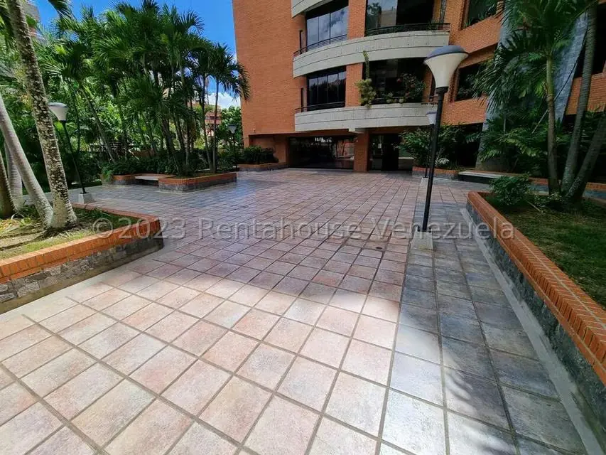 Apartamento (1 Nivel) en Venta en Campo Alegre, Distrito Metropolitano - 28