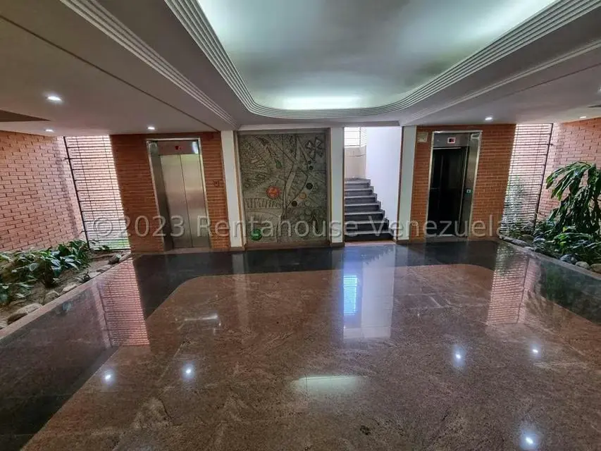 Apartamento (1 Nivel) en Venta en Campo Alegre, Distrito Metropolitano - 3