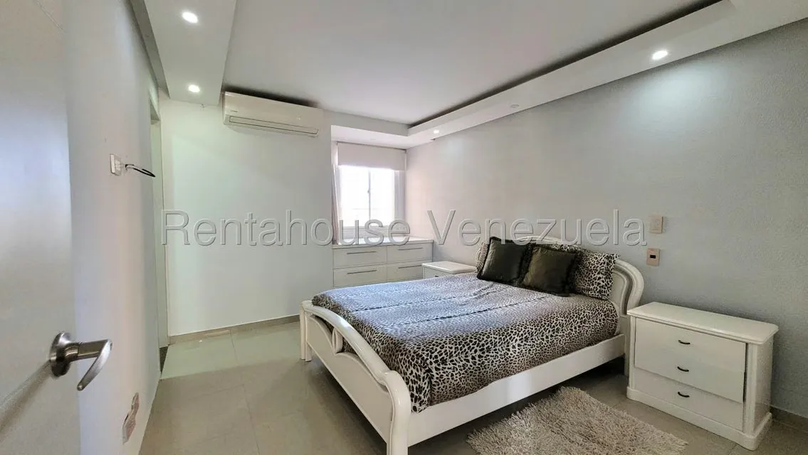 Apartamento (1 Nivel) en Alquiler en Ciudad Roca, Lara - 20