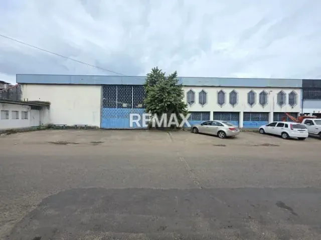 Galpón comercial ubicado en la carrera 2, Barrancas parte baja, municipio cárdenas