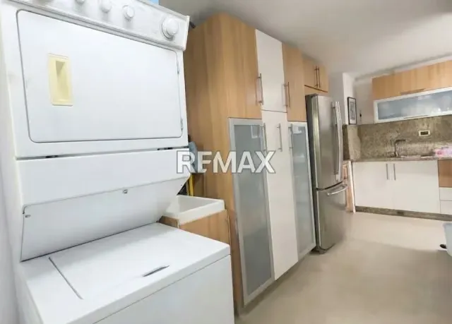 LA TAHONA. VENDO APARTAMENTO PLANTA BAJA de 108m² en CALLE CERRADA. - 11