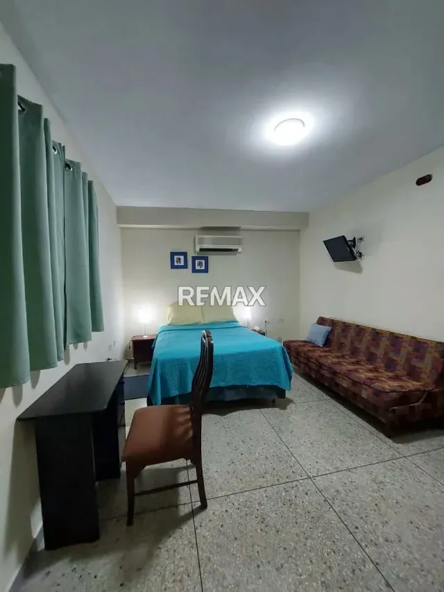 HOTEL O EDIFICIO COMERCIAL UBICADO EN SECTOR TIERRA NEGRA - 5