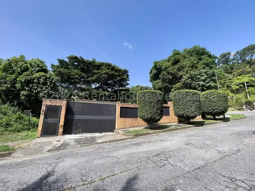 Casa (Contemporaneo) en Venta en Parque Oripoto, Distrito Metropolitano