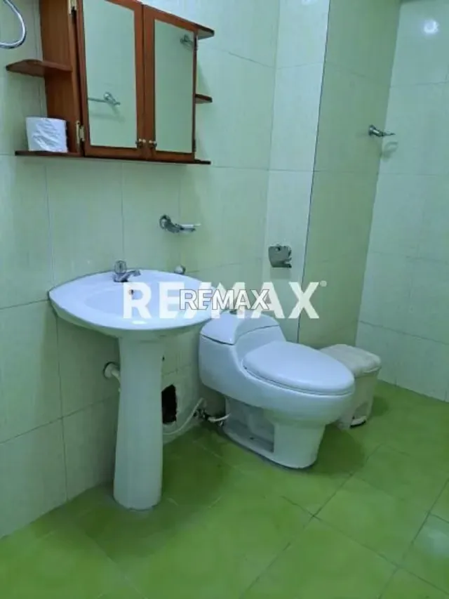 En Venta Local Comercial Avenida 7ma, - 3