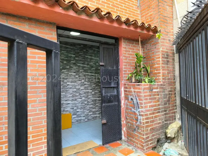 Oficina en Alquiler en Parroquia La Candelaria, Distrito Metropolitano - 3