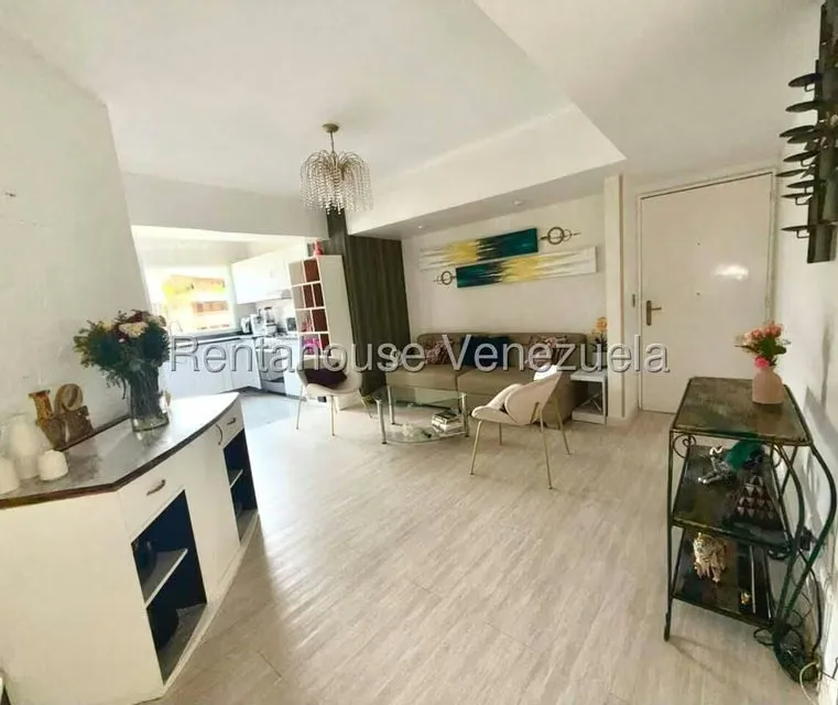 Apartamento (Duplex) en Venta en Terrazas del Avila, Distrito Metropolitano - 3