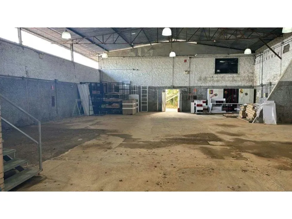 Vendo galpón industrial 500m2 El Hatillo 4001 - 6