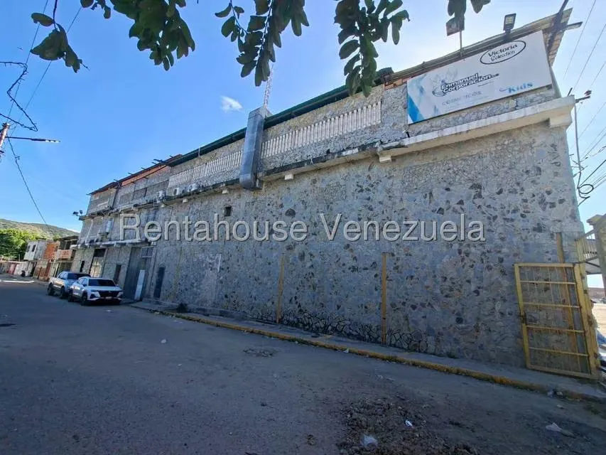 Local Comercial en Venta en Zona Oeste, Lara - 32