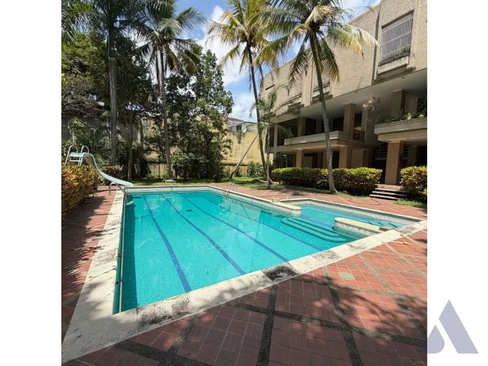 Se vende casa 1500m2 Los Chorros 1993 - 2